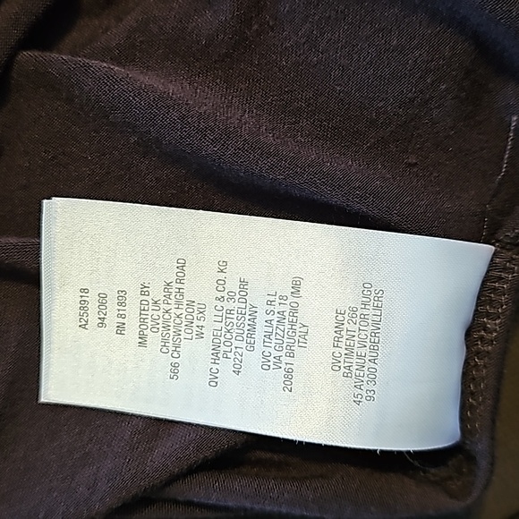 Logo by Lori Goldstein Top - Picture 13 of 14